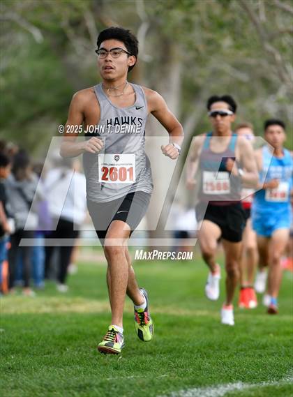 Thumbnail 2 in 2025 LOBO XC Invitational photogallery.