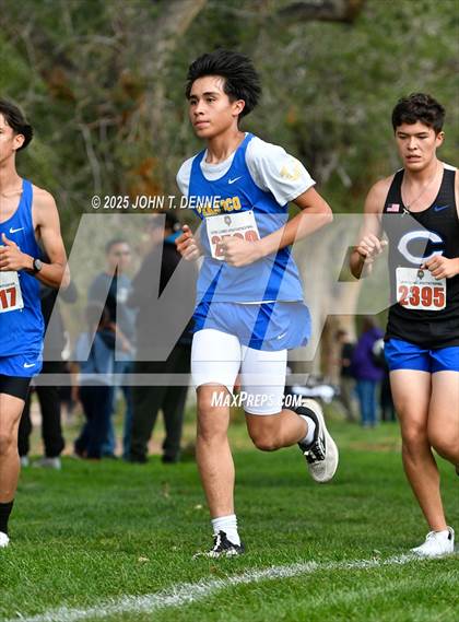 Thumbnail 3 in 2025 LOBO XC Invitational photogallery.