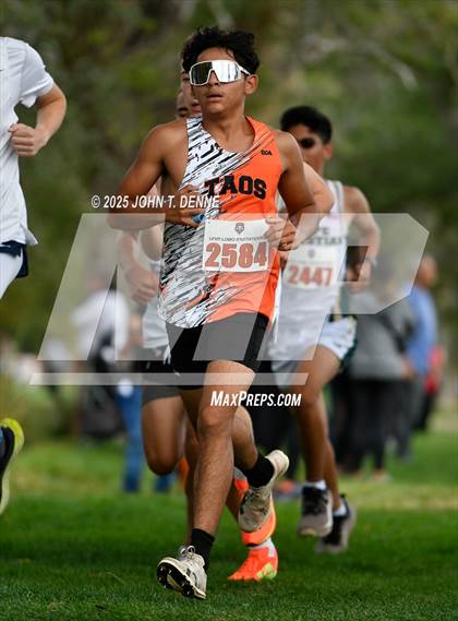 Thumbnail 2 in 2025 LOBO XC Invitational photogallery.