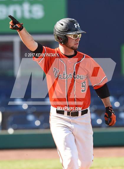 Thumbnail 3 in Foran vs. Watertown (CIAC Class L Semifinal) photogallery.
