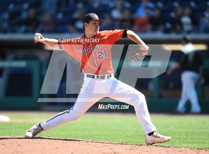 Thumbnail 2 in Foran vs. Watertown (CIAC Class L Semifinal) photogallery.
