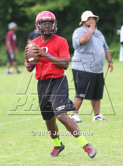 Thumbnail 1 in Ravenwood 7-on-7 Invitational photogallery.
