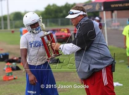 Thumbnail 3 in Ravenwood 7-on-7 Invitational photogallery.