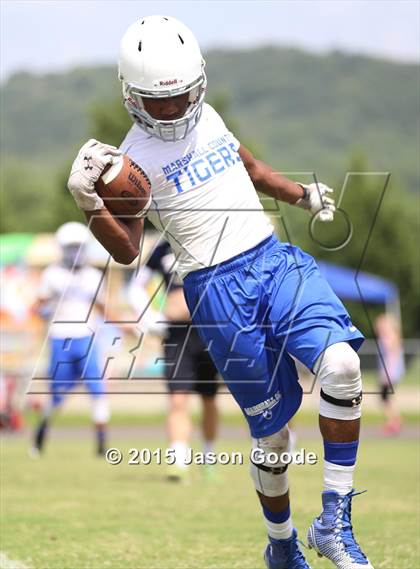 Thumbnail 2 in Ravenwood 7-on-7 Invitational photogallery.