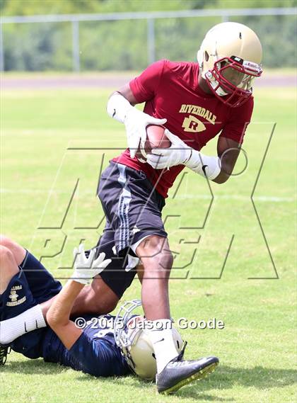 Thumbnail 1 in Ravenwood 7-on-7 Invitational photogallery.
