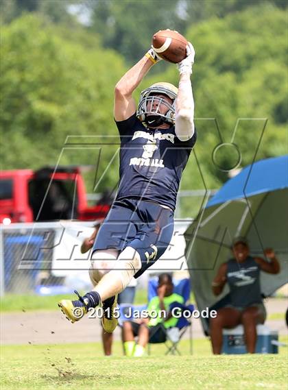Thumbnail 2 in Ravenwood 7-on-7 Invitational photogallery.