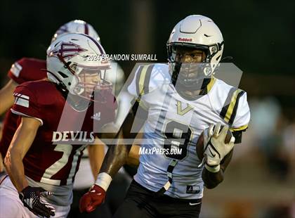 Thumbnail 1 in Vincent @ Maplesville (Scrimmage) photogallery.