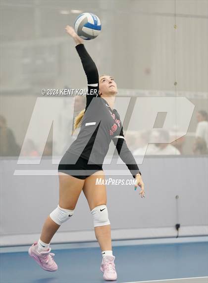 Thumbnail 2 in Anchor Bay vs. South Lyon (Motor City Power Series) photogallery.
