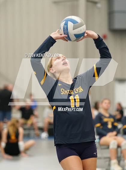 Thumbnail 2 in Anchor Bay vs. South Lyon (Motor City Power Series) photogallery.