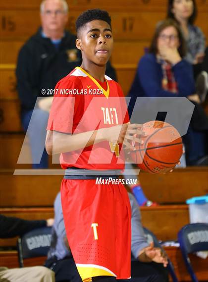 Thumbnail 2 in Oak Park vs. Taft (War on Floor) photogallery.