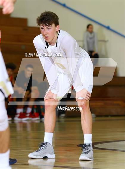 Thumbnail 1 in Oak Park vs. Taft (War on Floor) photogallery.