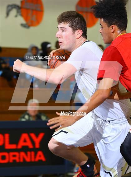 Thumbnail 2 in Oak Park vs. Taft (War on Floor) photogallery.