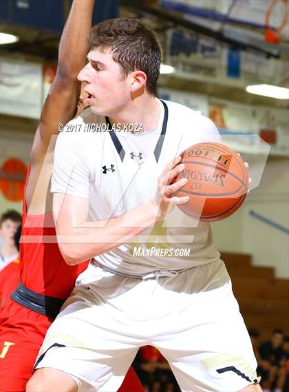 Thumbnail 1 in Oak Park vs. Taft (War on Floor) photogallery.
