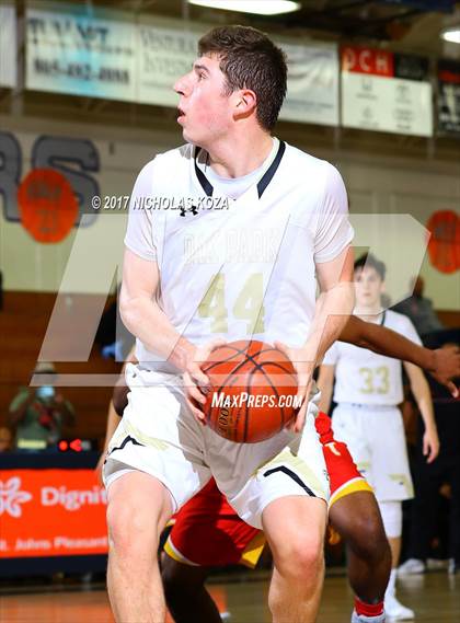 Thumbnail 2 in Oak Park vs. Taft (War on Floor) photogallery.