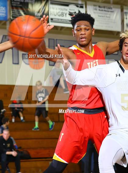 Thumbnail 2 in Oak Park vs. Taft (War on Floor) photogallery.