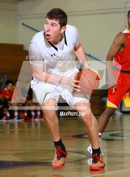 Thumbnail 1 in Oak Park vs. Taft (War on Floor) photogallery.
