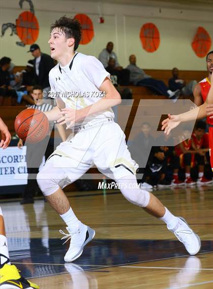 Thumbnail 3 in Oak Park vs. Taft (War on Floor) photogallery.