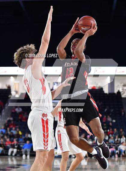 Thumbnail 3 in Etiwanda vs. Mater Dei (CIF SS Open DIV Semi Final) photogallery.