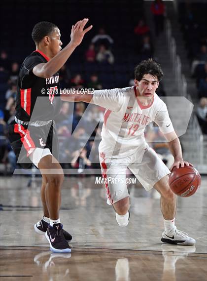 Thumbnail 3 in Etiwanda vs. Mater Dei (CIF SS Open DIV Semi Final) photogallery.