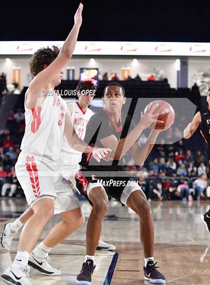 Thumbnail 3 in Etiwanda vs. Mater Dei (CIF SS Open DIV Semi Final) photogallery.