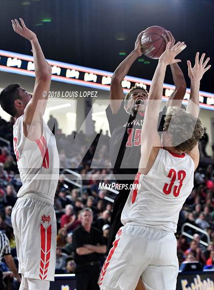 Thumbnail 2 in Etiwanda vs. Mater Dei (CIF SS Open DIV Semi Final) photogallery.