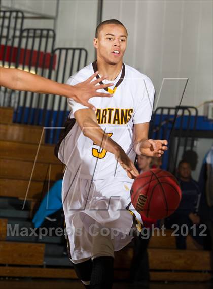 Thumbnail 1 in Thomas Jefferson vs. Pine Creek (Cherry Creek Holiday Classic) photogallery.