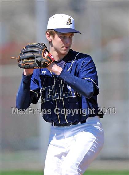 Thumbnail 2 in Highland Park vs. Keller (Scotland Yard Classic) photogallery.