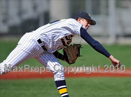 Thumbnail 1 in Highland Park vs. Keller (Scotland Yard Classic) photogallery.