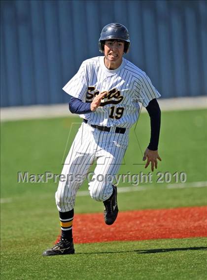 Thumbnail 1 in Highland Park vs. Keller (Scotland Yard Classic) photogallery.