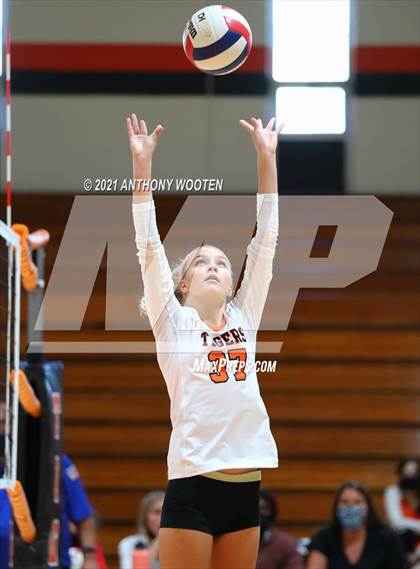 Thumbnail 1 in Hoke County @ South View photogallery.
