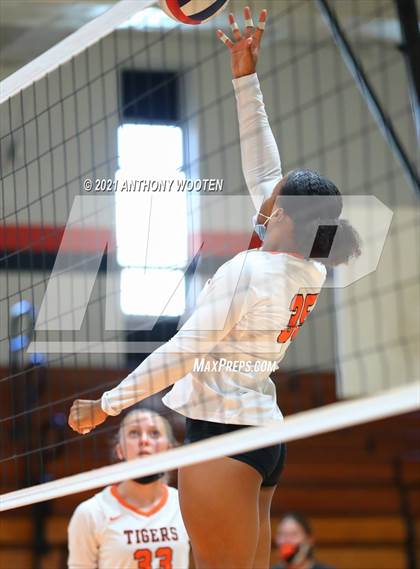 Thumbnail 1 in Hoke County @ South View photogallery.