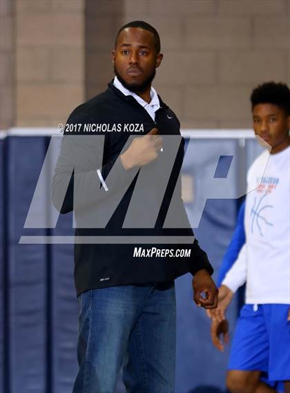 Thumbnail 2 in Serra vs. Campbell Hall (MLK Day Showdown) photogallery.