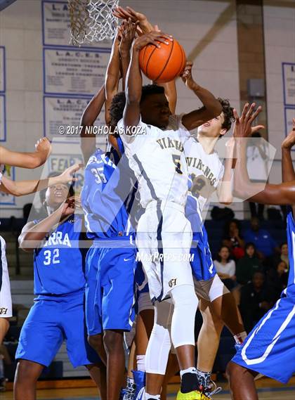 Thumbnail 2 in Serra vs. Campbell Hall (MLK Day Showdown) photogallery.