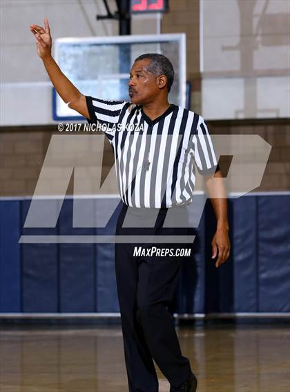 Thumbnail 3 in Serra vs. Campbell Hall (MLK Day Showdown) photogallery.