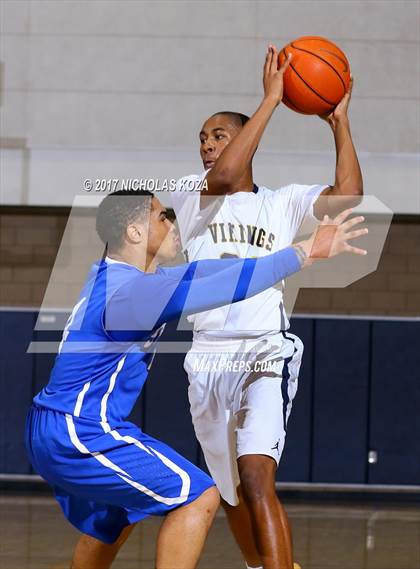 Thumbnail 3 in Serra vs. Campbell Hall (MLK Day Showdown) photogallery.