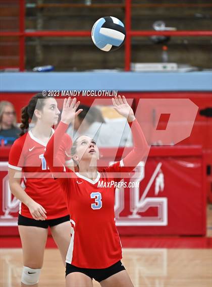 Thumbnail 1 in Peoria Heights @ Lewistown photogallery.