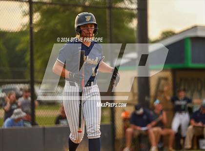 Thumbnail 1 in James Wood @ Woodgrove (VHSL Class 4 Quarterfinal) photogallery.
