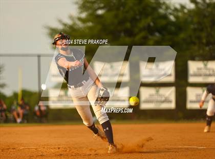 Thumbnail 2 in James Wood @ Woodgrove (VHSL Class 4 Quarterfinal) photogallery.
