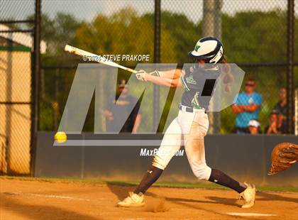 Thumbnail 1 in James Wood @ Woodgrove (VHSL Class 4 Quarterfinal) photogallery.