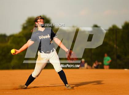 Thumbnail 1 in James Wood @ Woodgrove (VHSL Class 4 Quarterfinal) photogallery.