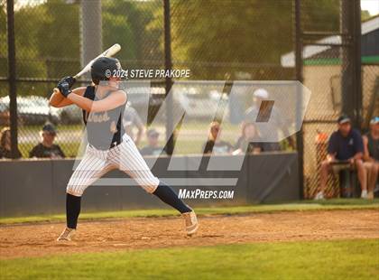 Thumbnail 3 in James Wood @ Woodgrove (VHSL Class 4 Quarterfinal) photogallery.