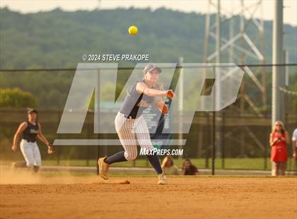 Thumbnail 2 in James Wood @ Woodgrove (VHSL Class 4 Quarterfinal) photogallery.