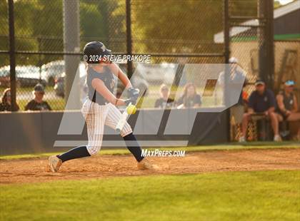 Thumbnail 1 in James Wood @ Woodgrove (VHSL Class 4 Quarterfinal) photogallery.