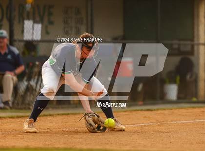 Thumbnail 3 in James Wood @ Woodgrove (VHSL Class 4 Quarterfinal) photogallery.