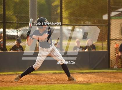 Thumbnail 2 in James Wood @ Woodgrove (VHSL Class 4 Quarterfinal) photogallery.