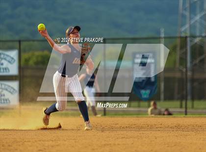Thumbnail 2 in James Wood @ Woodgrove (VHSL Class 4 Quarterfinal) photogallery.