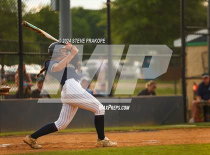 Thumbnail 2 in James Wood @ Woodgrove (VHSL Class 4 Quarterfinal) photogallery.