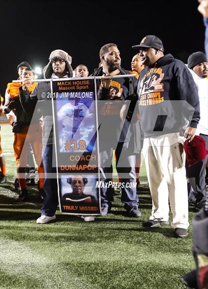 Thumbnail 3 in Garfield @ McClymonds (CIF State Division 4-A Final) photogallery.