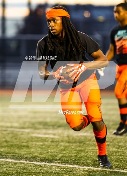 Thumbnail 3 in Garfield @ McClymonds (CIF State Division 4-A Final) photogallery.