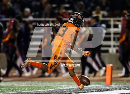 Thumbnail 1 in Garfield @ McClymonds (CIF State Division 4-A Final) photogallery.